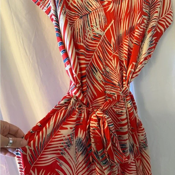 Cupshe Tropical Red and White Maxi Dress - Picture 11 of 11